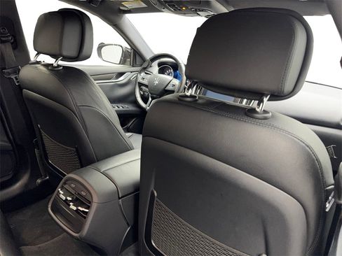 Used 2019 Maserati Ghibli image 41