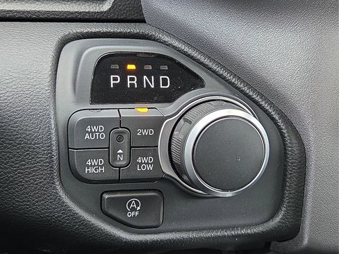 New 2025 RAM 1500 Big Horn image 18