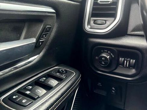 Used 2019 RAM 1500 Laramie image 14