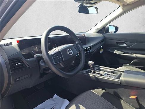 Used 2026 Nissan Sentra SV w/ Floor Mat Package FWD image 9