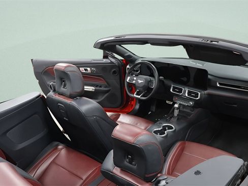 Used 2024 Ford Mustang GT Premium image 34