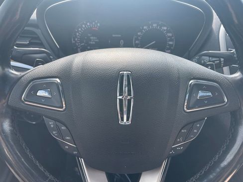 Used 2019 Lincoln MKC Reserve w/ MKC Climate Package AWD/4WD image 21