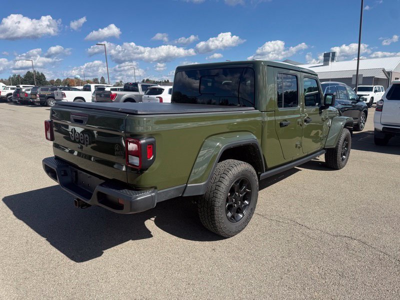 Used 2023 Jeep Gladiator Sport AWD/4WD image 13