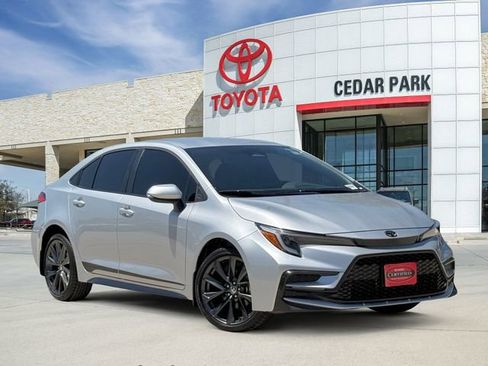 Used 2026 Toyota Corolla SE FWD image 1