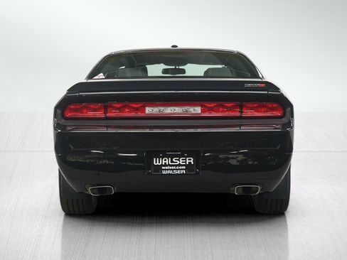 Used 2009 Dodge Challenger SRT8 w/ SRT Option Group II RWD image 4