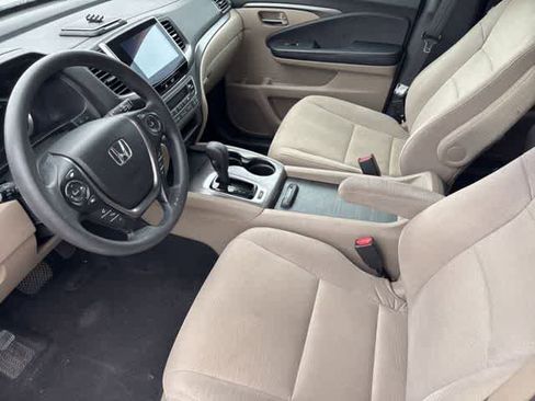 Used 2016 Honda Pilot EX image 9