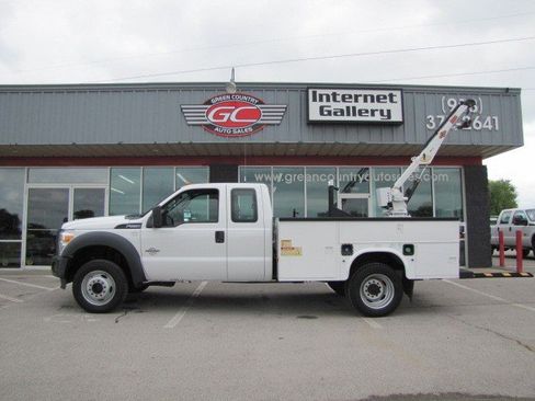 Used 2013 Ford F550 4x4 SuperCab Super Duty w/ Payload Upgrade Pkg image 22