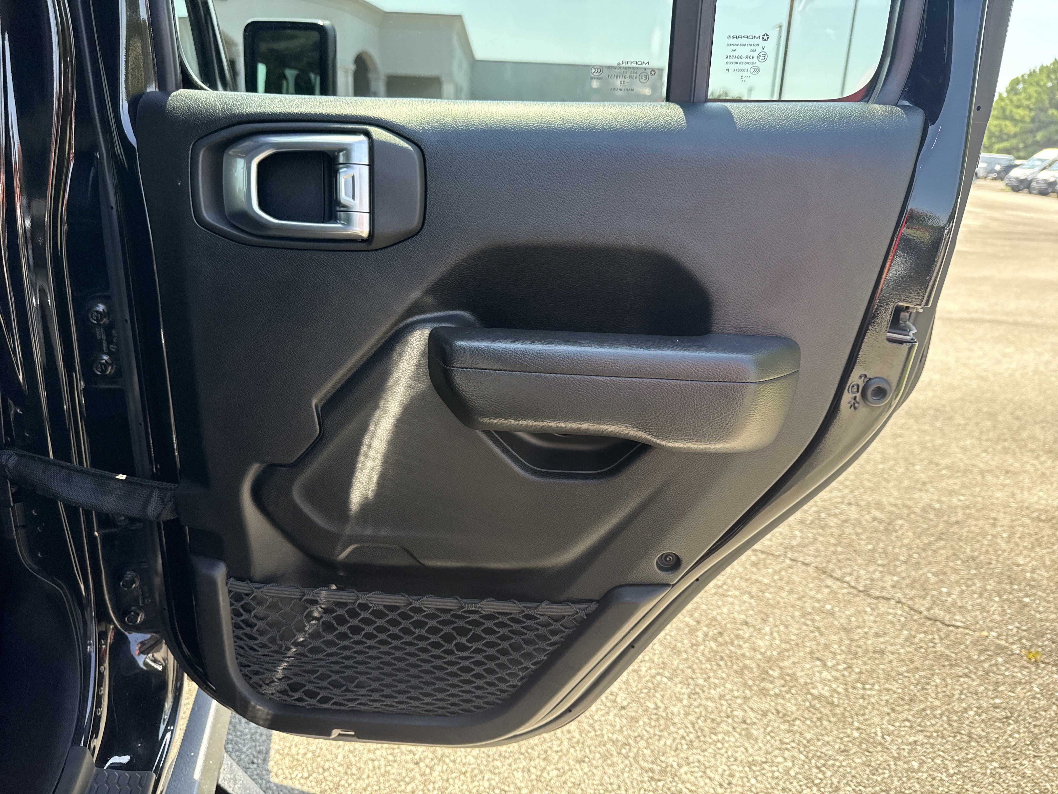 Used 2022 Jeep Wrangler Unlimited Sport AWD/4WD image 17
