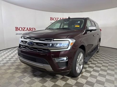 Used 2023 Ford Expedition Max Platinum RWD image 4