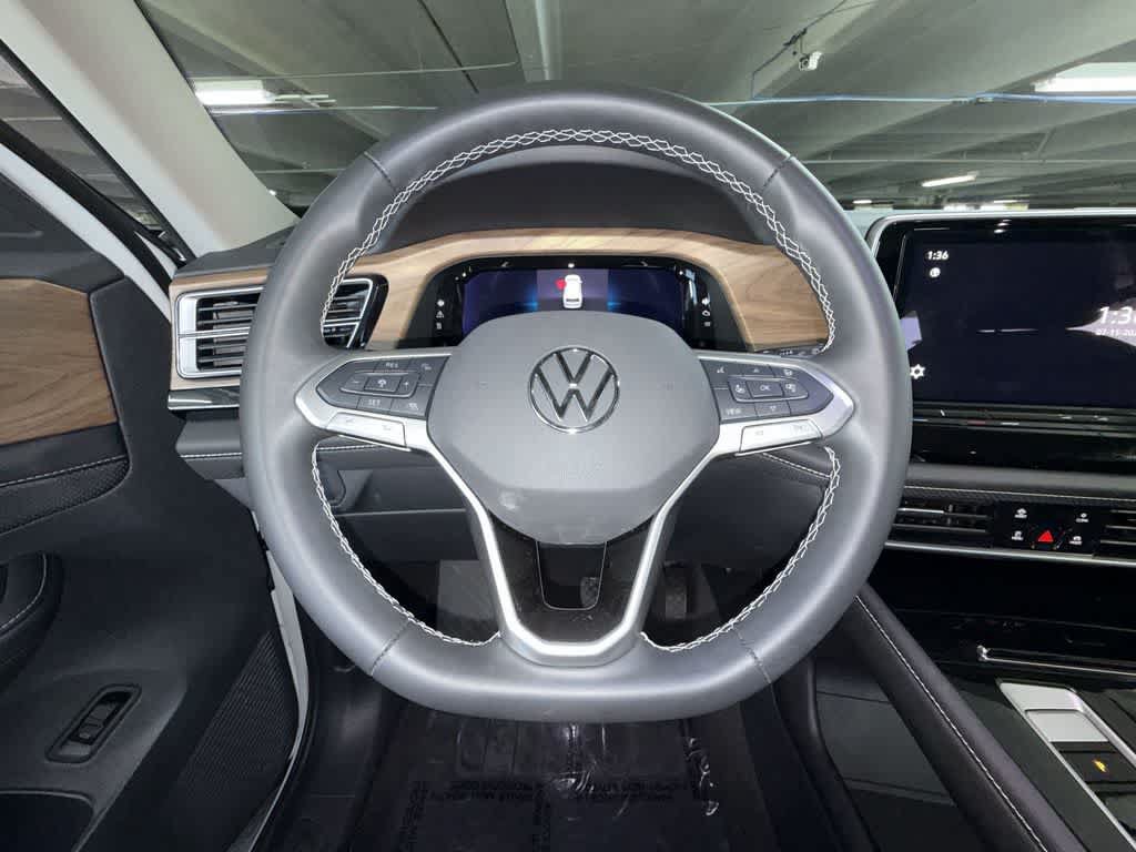 Used 2026 Volkswagen Atlas SE FWD image 15