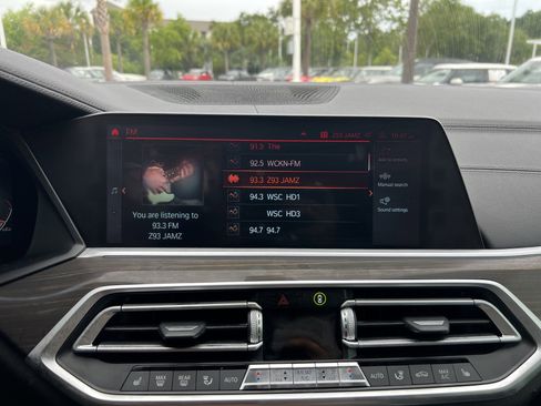 Used 2020 BMW X5 sDrive40i w/ M Sport Package RWD image 23