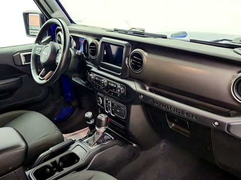 Used 2019 Jeep Wrangler Unlimited Sport S AWD/4WD image 23