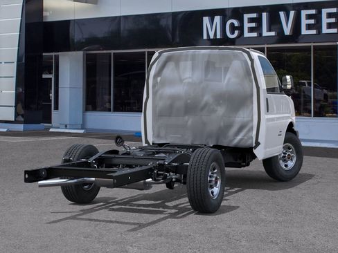 New 2025 GMC Savana 3500 1WT w/ Power Convenience Package image 28