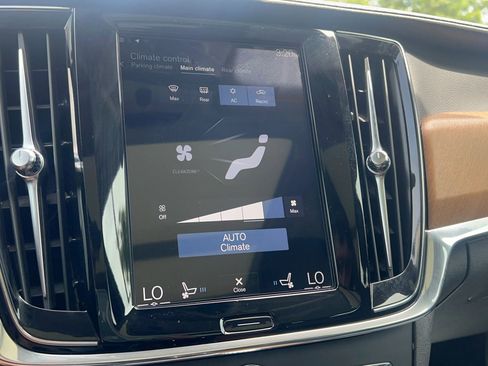 Used 2018 Volvo S90 T6 Inscription w/ Convenience Package AWD/4WD image 12