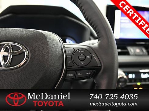Used 2023 Toyota RAV4 XLE Premium image 24