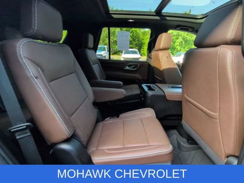 Used 2023 Chevrolet Tahoe High Country AWD/4WD image 28