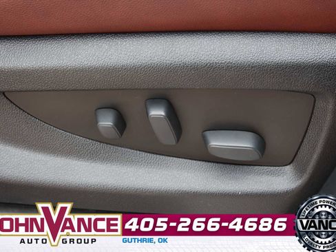 Used 2019 Chevrolet Tahoe Premier w/ Premier Plus Edition AWD/4WD image 19