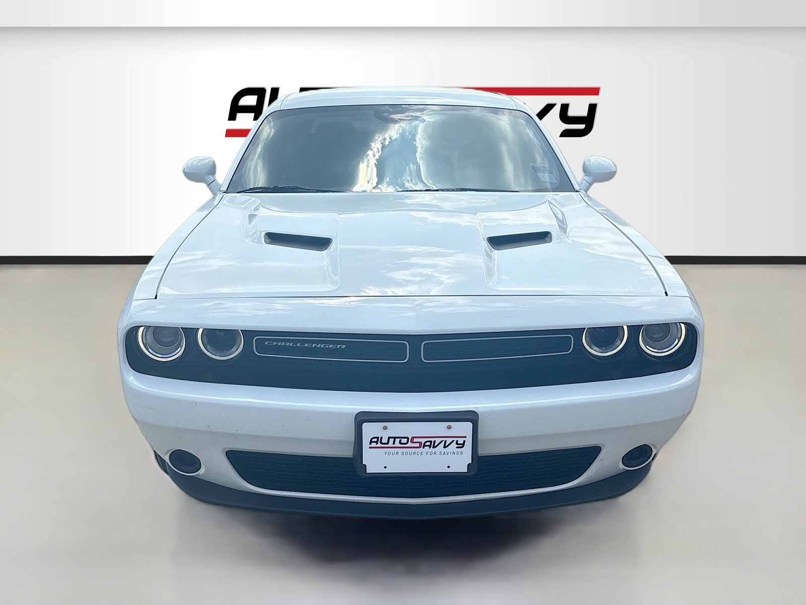 Used 2023 Dodge Challenger SXT RWD image 2