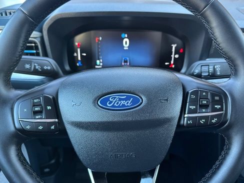 New 2025 Ford Maverick XLT w/ XLT Luxury Package AWD/4WD image 18