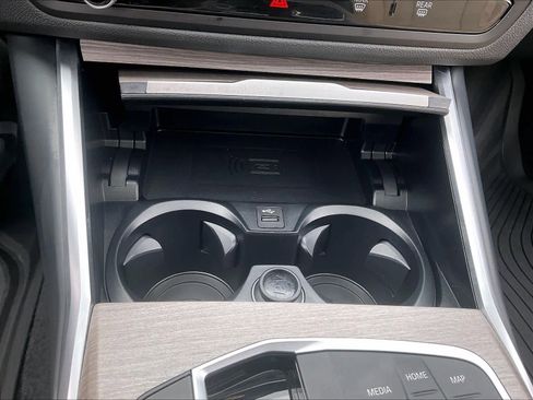 Used 2025 BMW 230i Coupe w/ Convenience Package image 35