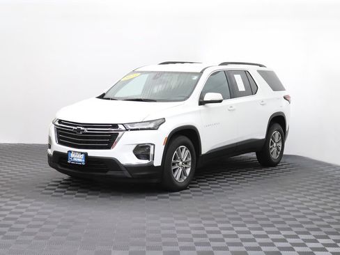 Used 2023 Chevrolet Traverse LT w/ LPO, Floor Liner Package AWD/4WD image 3