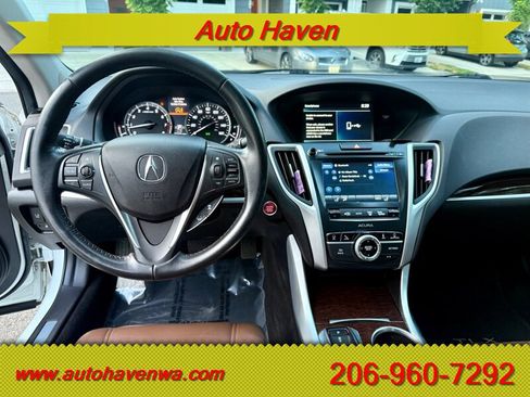 Used 2018 Acura TLX V6 SH-AWD w/ Technology Pkg image 10