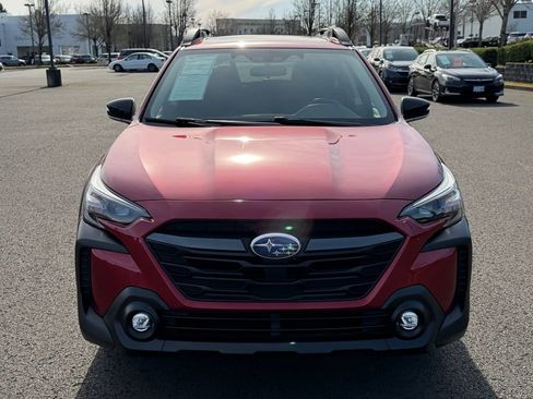 Used 2025 Subaru Outback Premium image 3