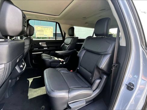 New 2027 Ford Expedition Max Platinum w/ Driver's Package AWD/4WD image 10