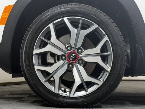 Used 2021 Kia Seltos SX w/ SX Sunroof Package AWD/4WD image 12
