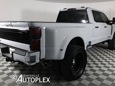 Used 2025 Ford F450 Platinum w/ Platinum Plus Package image 5
