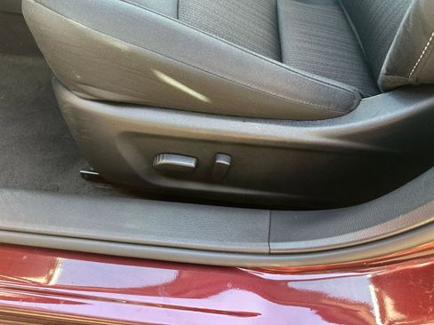 Used 2025 Nissan Altima 2.5 SV image 23