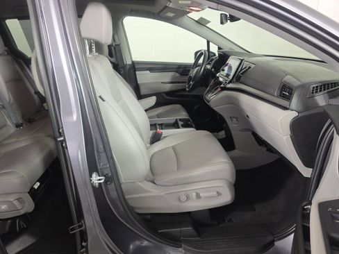 Used 2023 Honda Odyssey EX-L image 11
