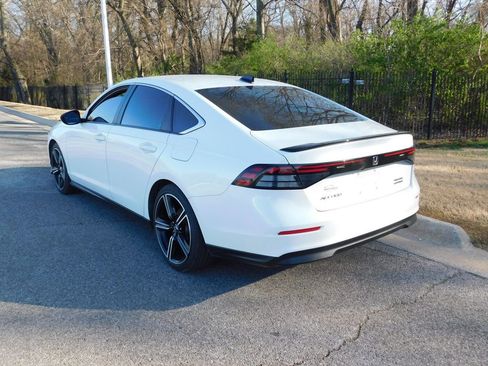 Used 2024 Honda Accord Sport image 3