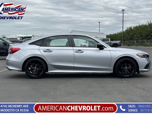 Used 2024 Honda Civic Sport image 3