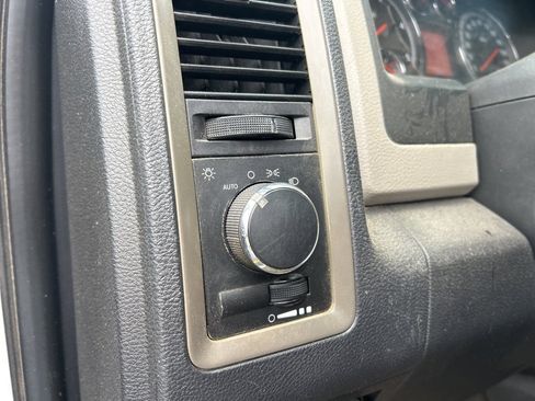 Used 2011 RAM 5500 4x4 Regular Cab w/ PWR Accessory Group image 9