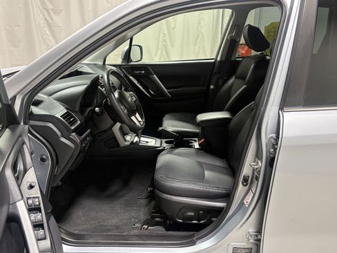 Used 2018 Subaru Forester 2.5i Limited AWD/4WD image 2
