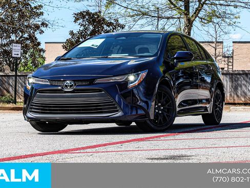 Used 2024 Toyota Corolla LE FWD image 3