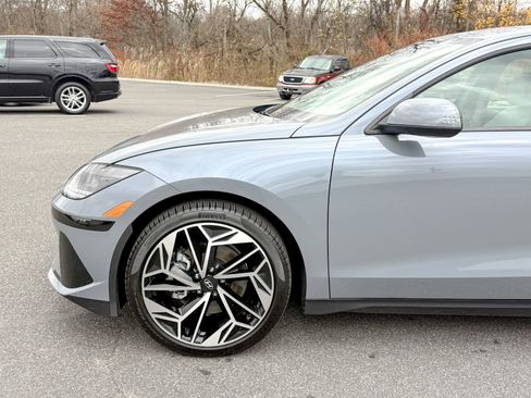 Used 2023 Hyundai Ioniq 6 SEL image 8