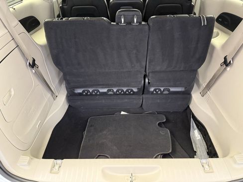 Used 2020 Chrysler Pacifica Limited w/ 8-pass Seating Package image 65