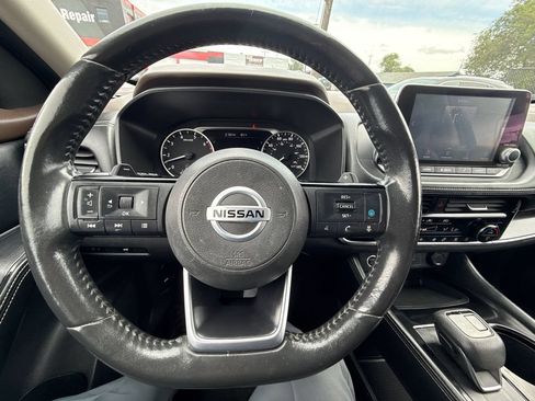 Used 2021 Nissan Rogue SL AWD/4WD image 24