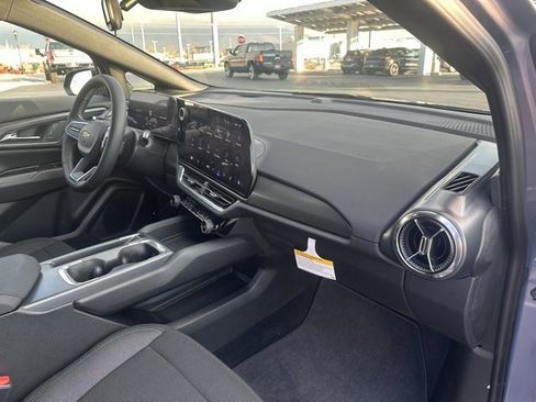 New 2026 Chevrolet Equinox EV LT w/ Comfort Package image 23