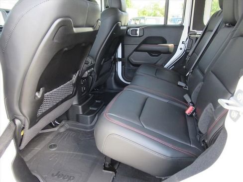 New 2026 Jeep Wrangler Unlimited Rubicon AWD/4WD image 31