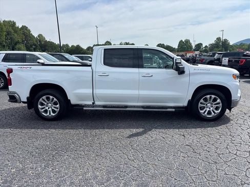 Used 2024 Chevrolet Silverado 1500 LTZ w/ LTZ Premium Package AWD/4WD image 9