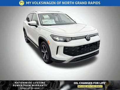 New 2026 Volkswagen Tiguan SE