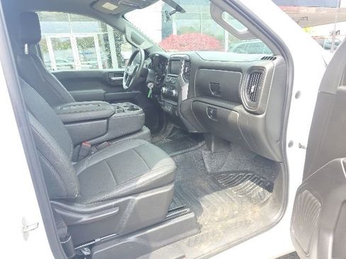 Used 2022 GMC Sierra 3500 Pro w/ Convenience Package RWD image 21