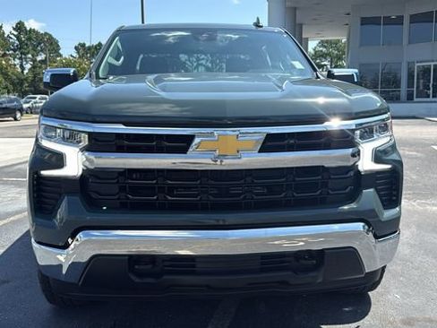 Used 2026 Chevrolet Silverado 1500 LT AWD/4WD image 2
