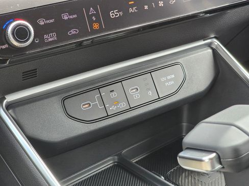 New 2026 Kia Carnival SX Prestige FWD image 35