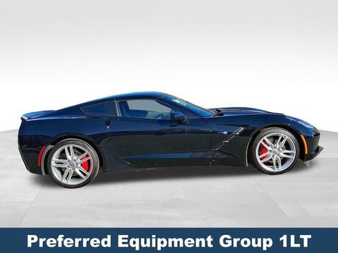 Used 2019 Chevrolet Corvette Stingray Coupe w/ 1LT image 9