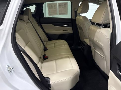 Used 2025 Nissan Murano SV AWD/4WD image 30
