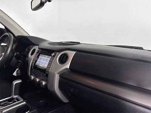Used 2017 Toyota Tundra SR5 w/ SR5 Upgrade Package image 26